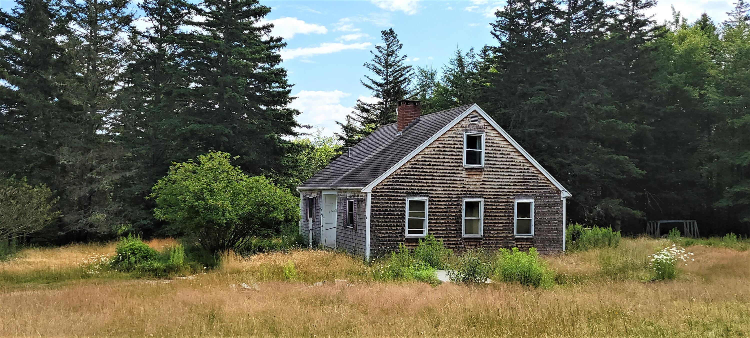 54 Barbour Farm Road Stonington, ME 04681 - Photo 5 of 27 Outside right front