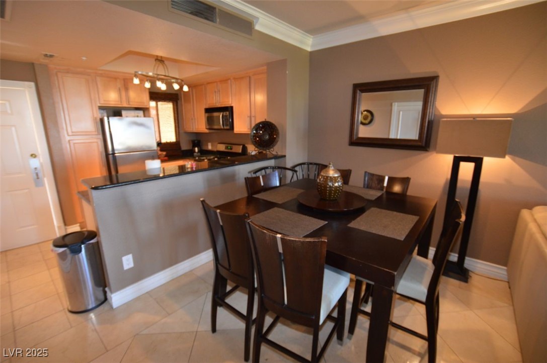 270 East Flamingo Road, Unit 319 Las Vegas, NV 89169 - Photo 2 of 45 Gallery Image 2
