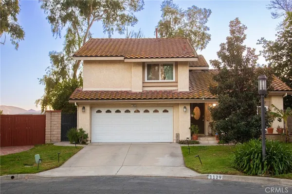 $995,000 | 1129 Heatherview Drive, Oak Park, CA 91377