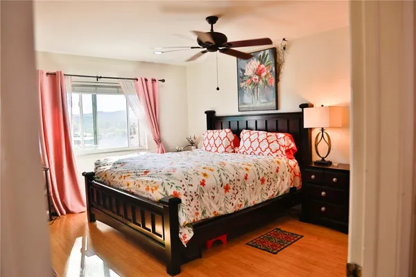$995,000 | 1129 Heatherview Drive, Oak Park, CA 91377