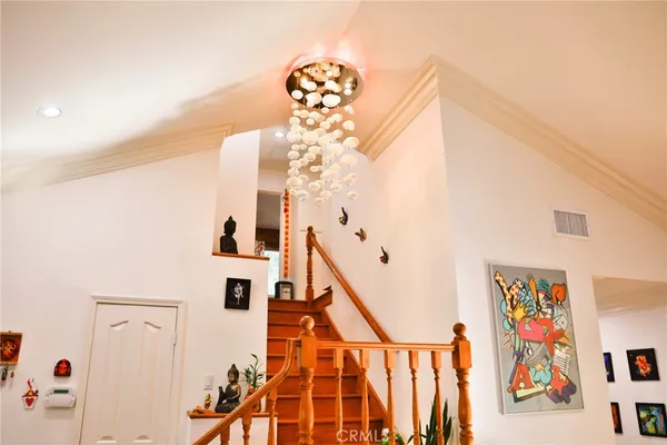 $995,000 | 1129 Heatherview Drive, Oak Park, CA 91377