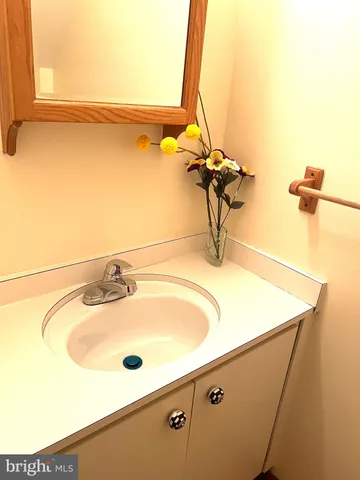 $2,850 | 95 Blondell Court, Lutherville-Timonium, MD 21093