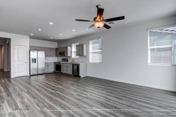 $2,125 | 175 North Village Way, Unit 61, Dewey, AZ 86327