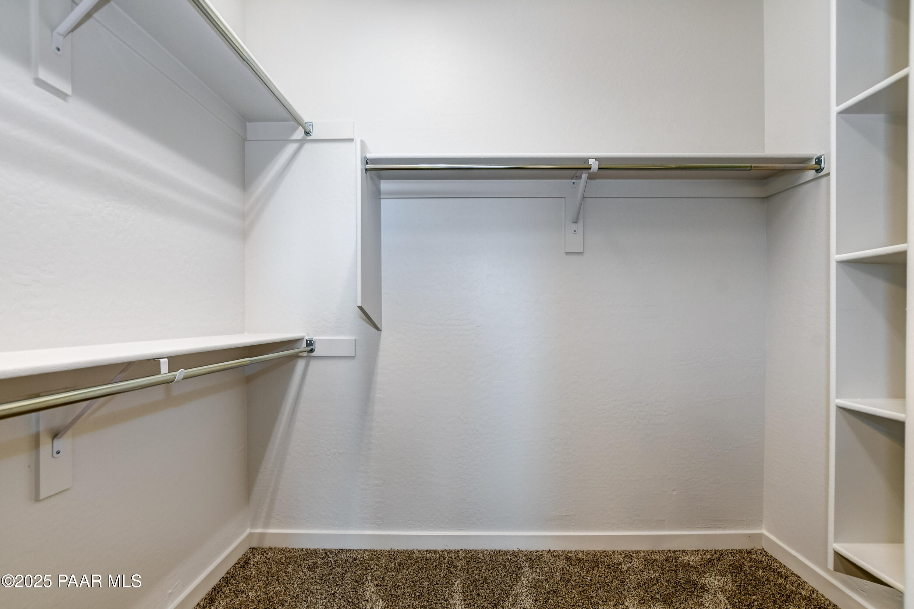 175 North Village Way, Unit 61 Dewey, AZ 86327 - Photo 17 of 42 Primary Closet 1