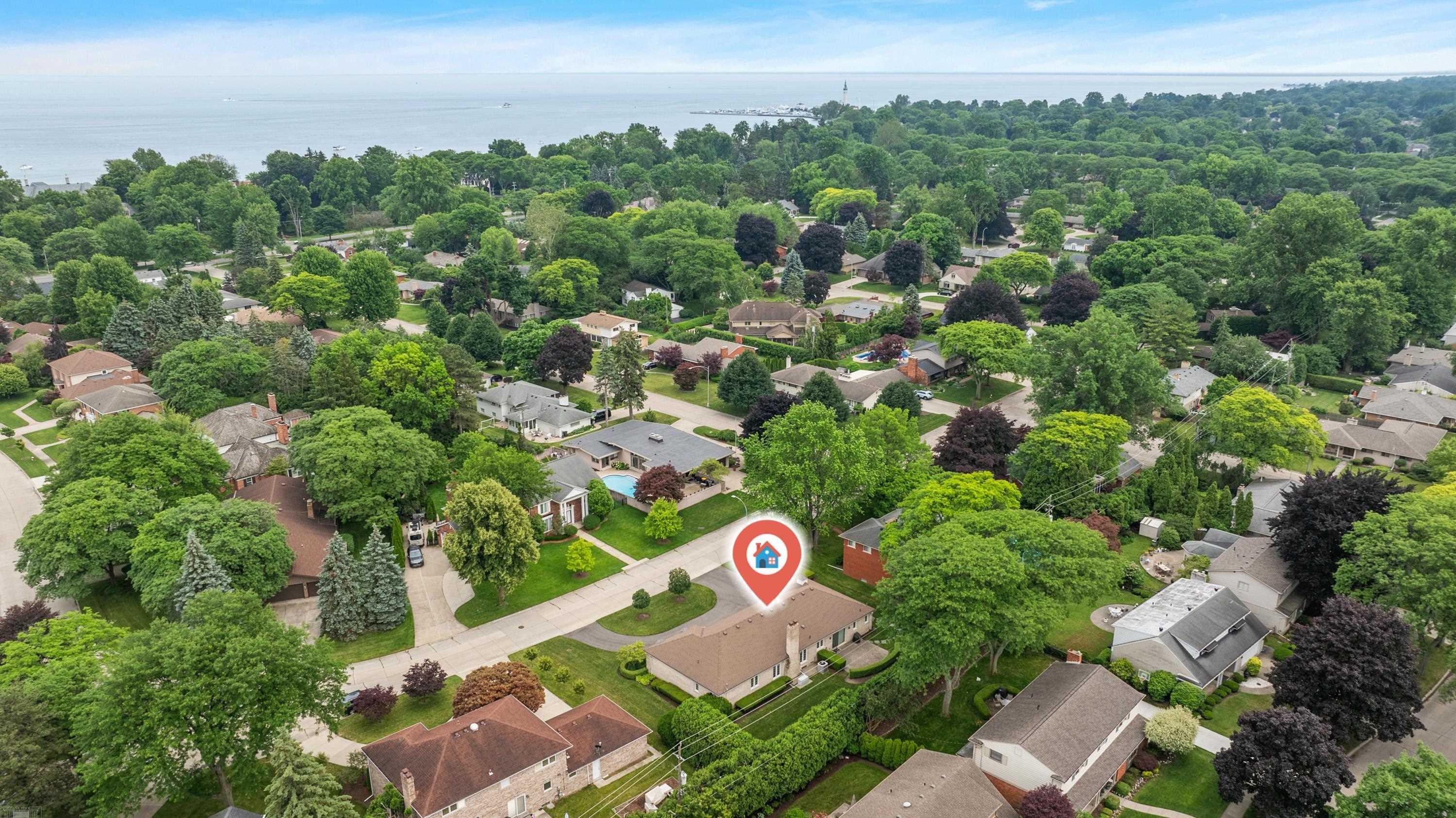 951 Ballantyne Road Grosse Pointe, MI 48236 - Photo 10 of 10 50146183-f6d37142-f27e-438f-9229-e90102cacf56.JPG