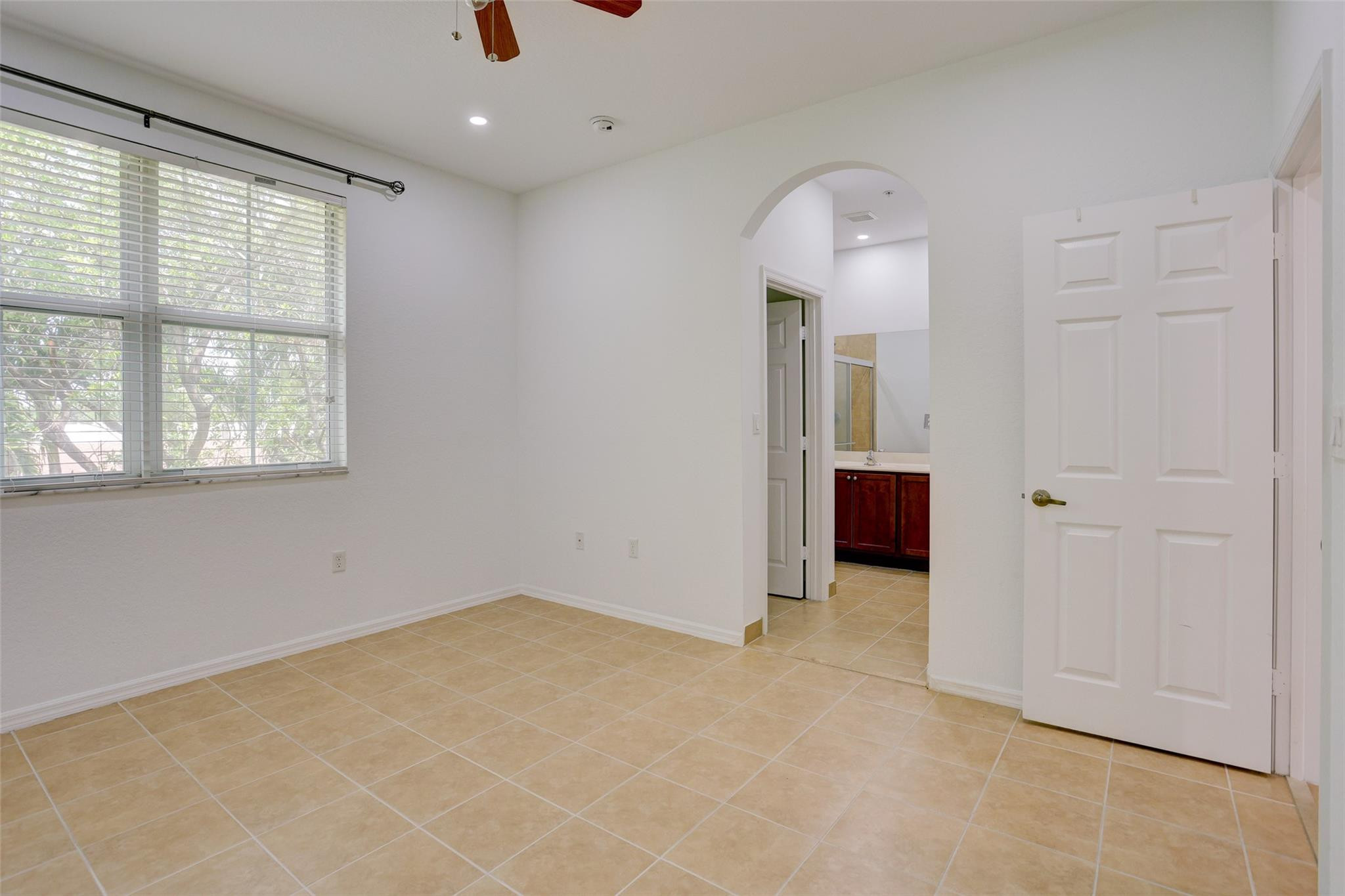 2851 Prospect Road, Unit 305 Tamarac, FL 33309 - Photo 14 of 32 Photo 14