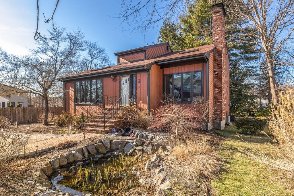 65 Hastings Road Dedham, MA 02026 - Photo 1 of 27 Gallery Image 1