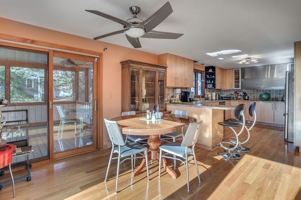 65 Hastings Road Dedham, MA 02026 - Photo 17 of 27 Gallery Image 17