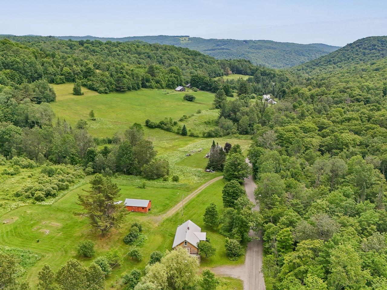 1471 Stellar Road Williamstown, VT 05679 - Photo 3 of 49