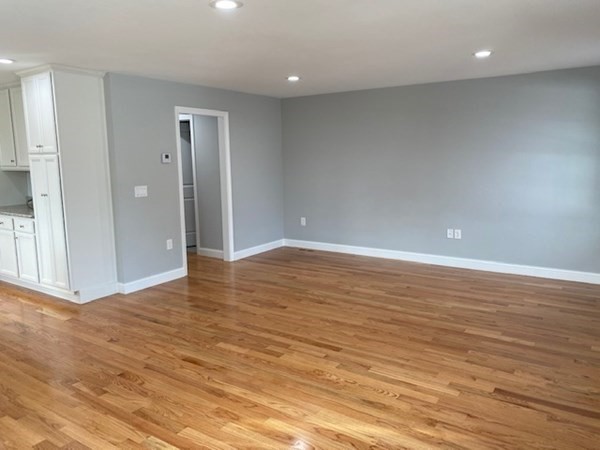 13 Sheridan Street Billerica, MA 01821 - Photo 8 of 15 Gallery Image 8