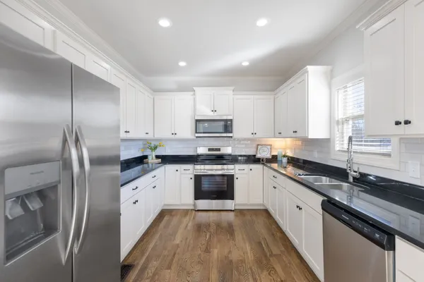 $549,900 | 600 Twin Oak Drive, Murfreesboro, TN 37130