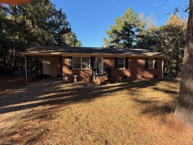 $215,000 | 5423 Pine Level Drive, Browns Summit, NC 27214