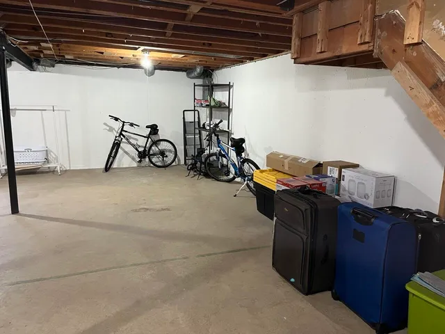 $198,000 | 29077 Tiffany Drive West, Southfield, MI 48034