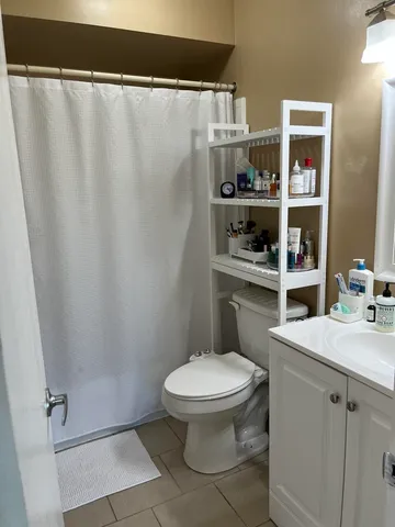 $198,000 | 29077 Tiffany Drive West, Southfield, MI 48034