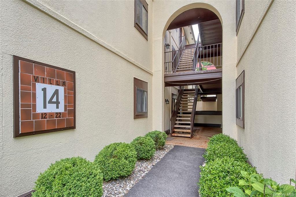 14 Granada Crescent, Unit 21, White Plains, NY 10603 Compass