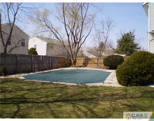 12 Rainford Road Edison, NJ 08820 - Photo 22 of 23 Gallery Image 22