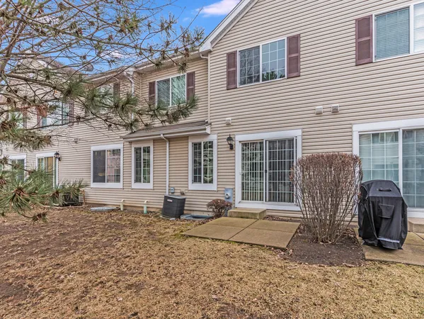 $227,500 | 32455 Allegheny Way, Lakemoor, IL 60051