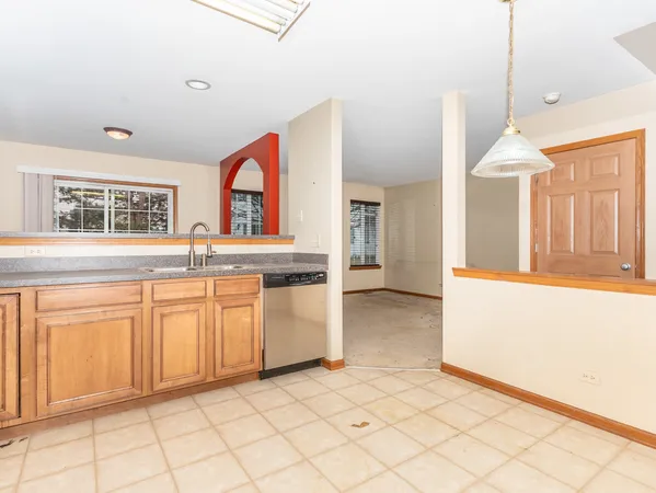 $227,500 | 32455 Allegheny Way, Lakemoor, IL 60051
