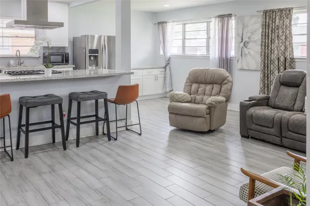 $300,000 | 1210 Wilma Lois Avenue, Pasadena, TX 77502