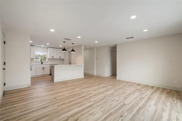 $337,000 | 156 Bosarvey Drive, Ormond Beach, FL 32176