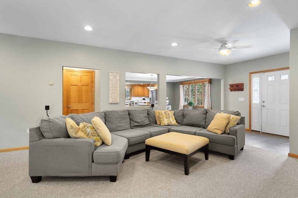 52 Boston Street Middleton, MA 01949 - Photo 10 of 25 Gallery Image 10