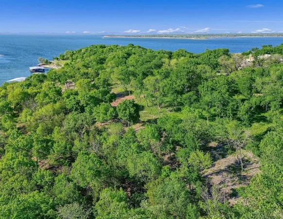 $2,825,000 | 5.63-acres Thompson Heights Drive, Denison, TX 75020