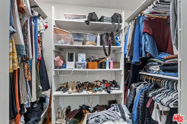 $3,900 | 4183 Commonwealth Avenue, Culver City, CA 90232