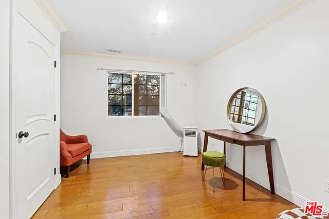 $3,900 | 4183 Commonwealth Avenue, Culver City, CA 90232