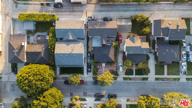 $3,900 | 4183 Commonwealth Avenue, Culver City, CA 90232