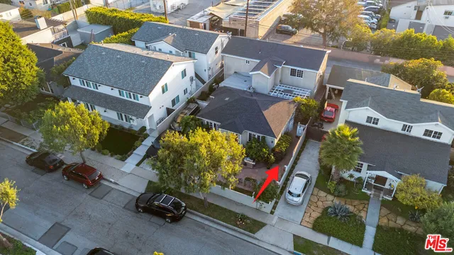 $3,900 | 4183 Commonwealth Avenue, Culver City, CA 90232