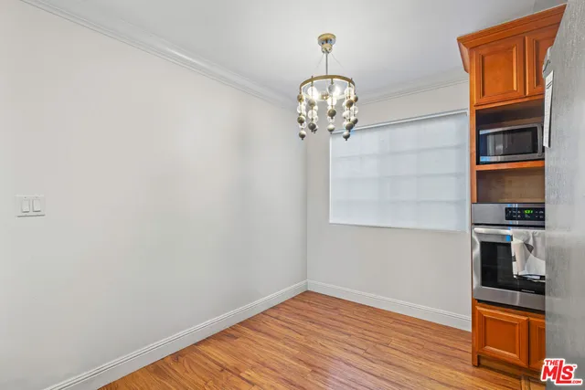 $3,900 | 4183 Commonwealth Avenue, Culver City, CA 90232