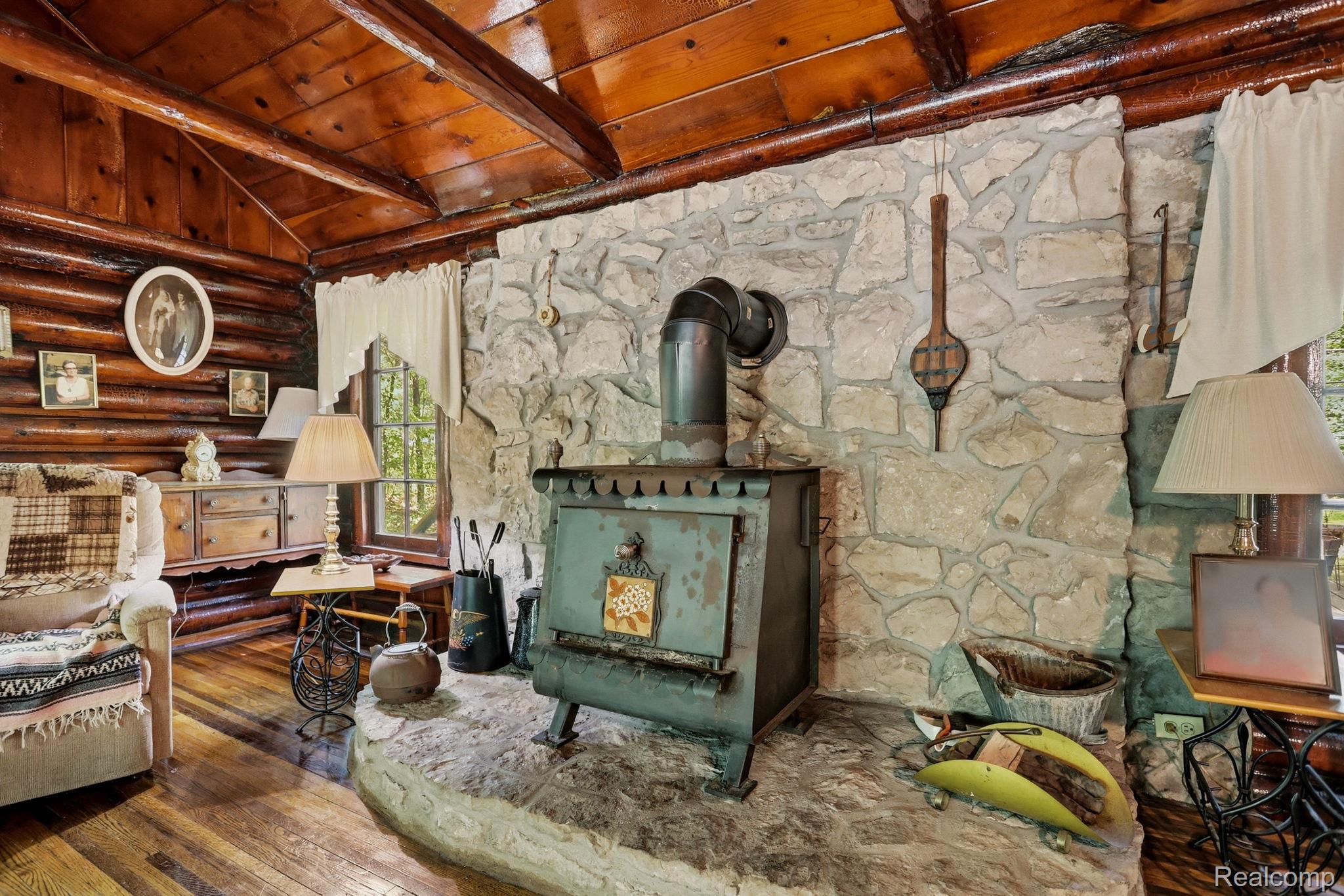 3814 South Towerline Road Bridgeport, MI 48722 - Photo 16 of 52 16-web-or-mls-3814 S Towerline Rd Bridgeport-16.jpg