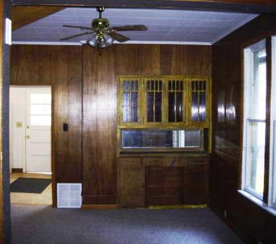 649 South 5th Street Clinton, IA 52732 - Photo 3 of 9 Gallery Image 3