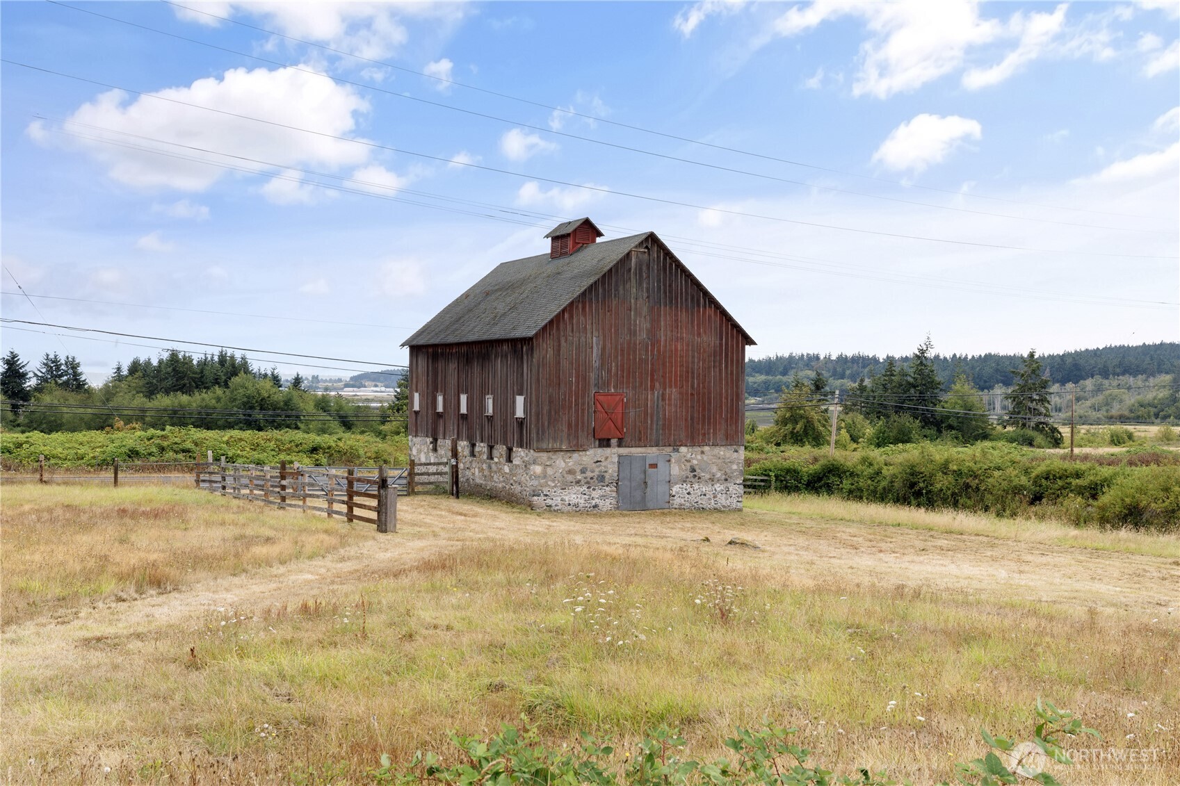 2725 Hunt Road Oak Harbor, WA 98277 - Photo 31 of 40 a view of a house with a yard