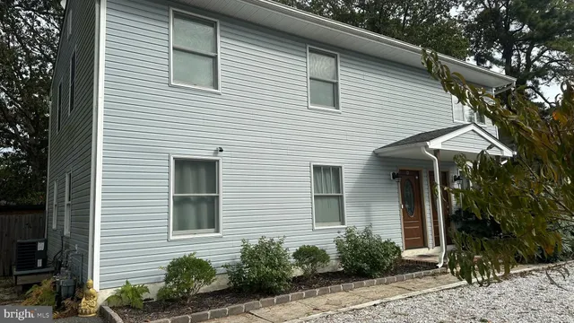 $3,200 | 41 Atlantis Avenue, Unit B, Manahawkin, NJ 08050