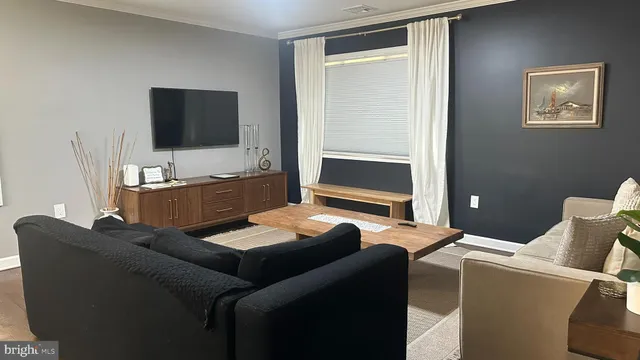 $3,200 | 41 Atlantis Avenue, Unit B, Manahawkin, NJ 08050