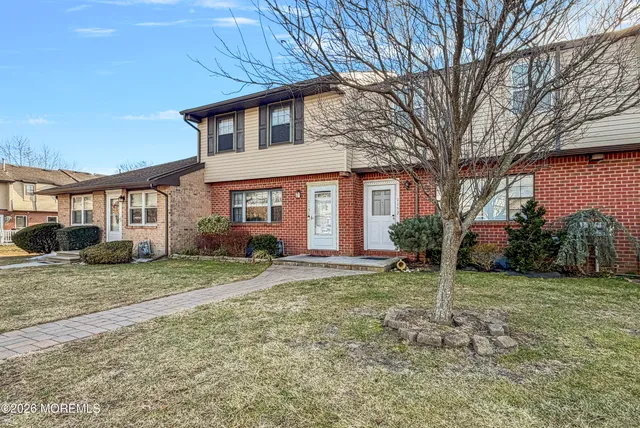 $330,000 | 1150 Rita Court, Brick, NJ 08724