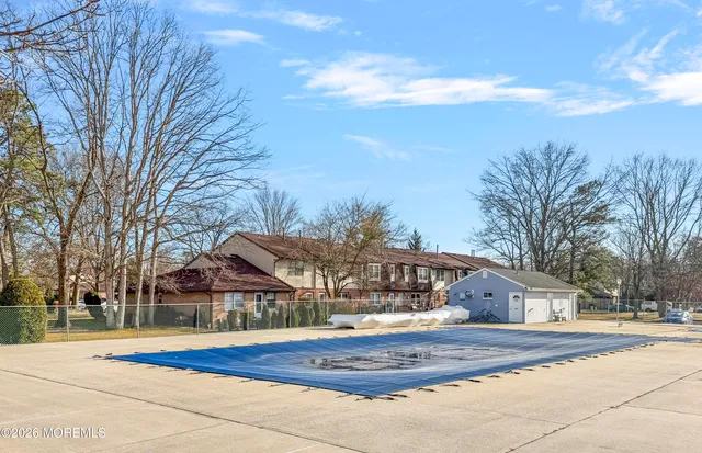 $330,000 | 1150 Rita Court, Brick, NJ 08724