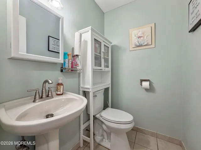 $330,000 | 1150 Rita Court, Brick, NJ 08724