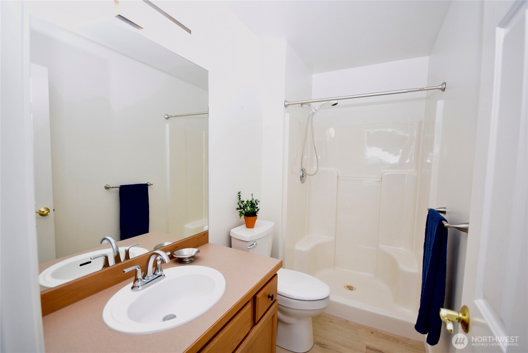 71 John Carl Road Sequim, WA 98382 - Photo 28 of 37 a bathroom with a sink toilet and shower