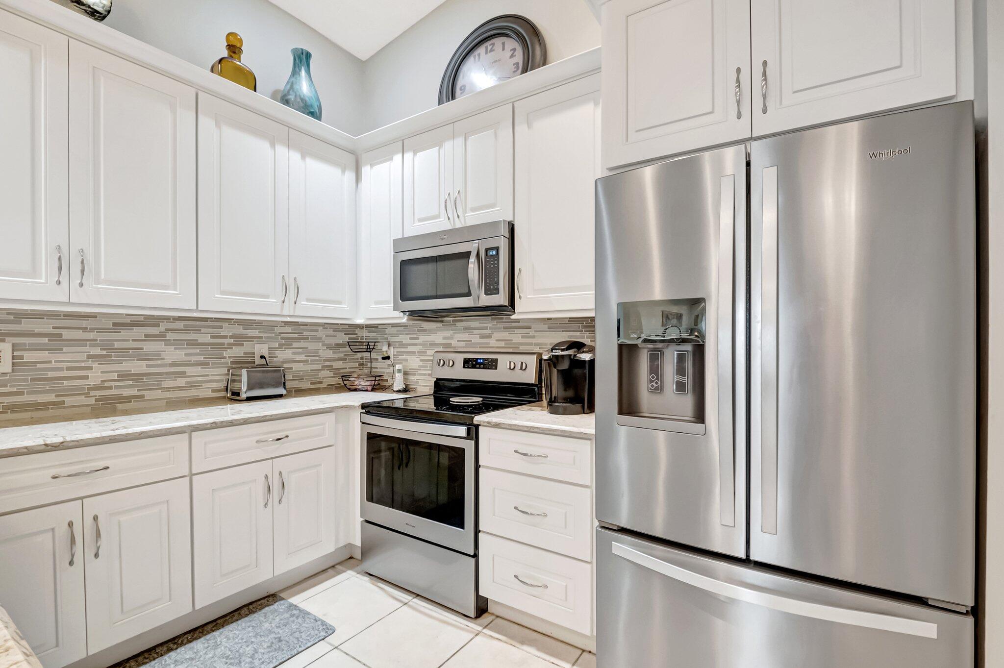 8398 Logia Circle Boynton Beach, FL 33472 - Photo 18 of 70 20-web-or-mls-DSC_7039