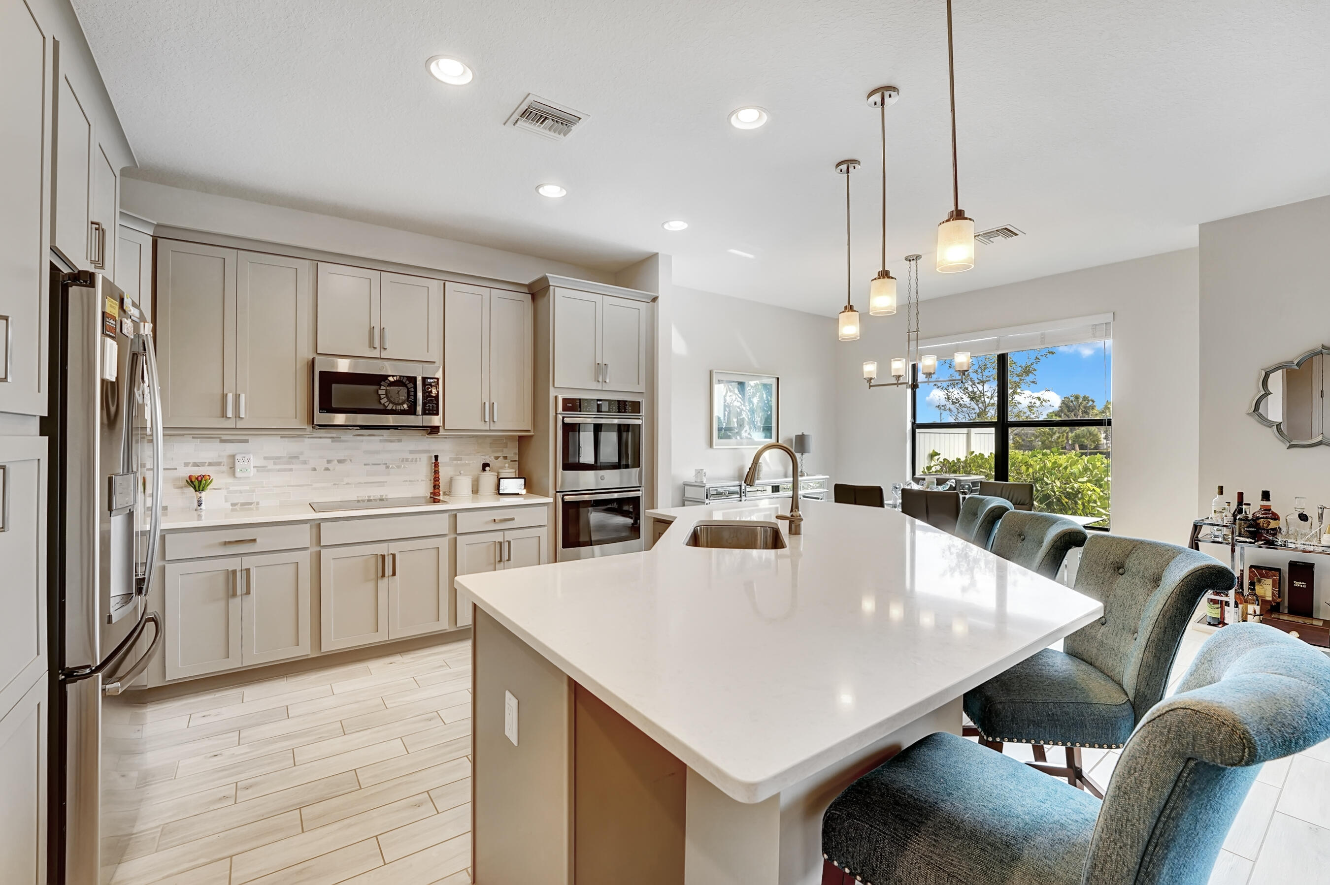 10186 Akenside Drive Boca Raton, FL 33428 - Photo 5 of 40 DSC08374