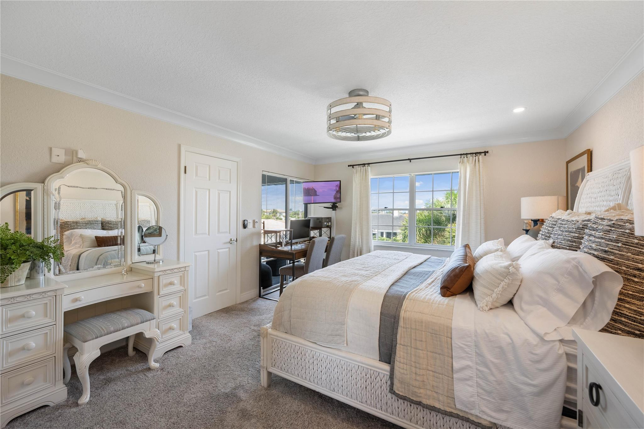1070 Sugar Sands Boulevard, Unit 382 Riviera Beach, FL 33404 - Photo 13 of 34 Owner's Suite