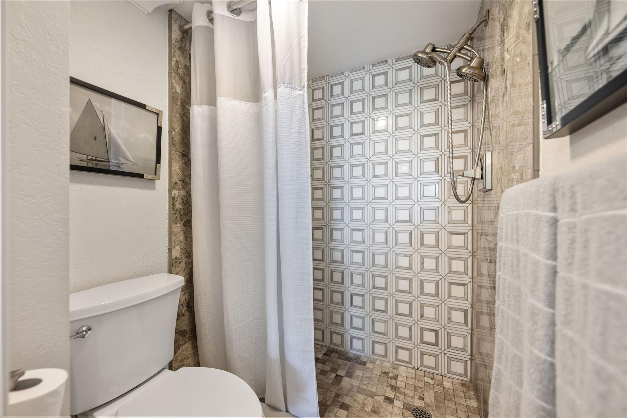 1070 Sugar Sands Boulevard, Unit 382 Riviera Beach, FL 33404 - Photo 20 of 34 Owners Bathroom