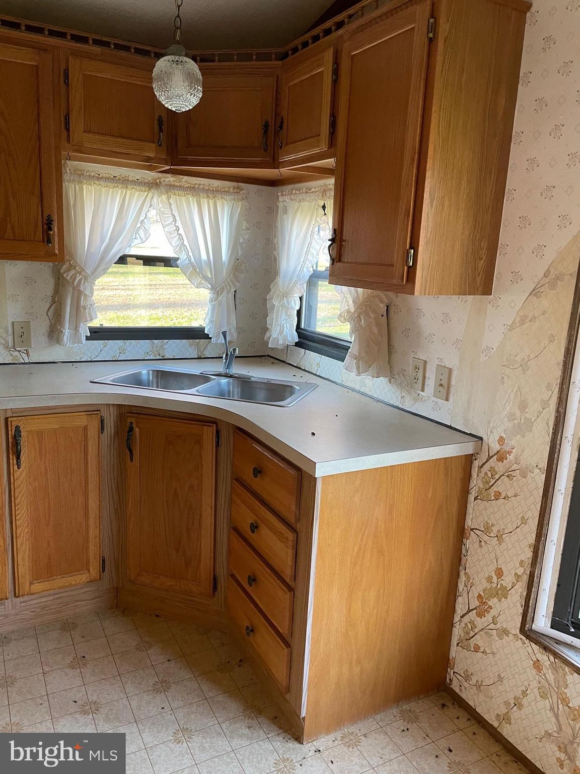 474 Hart Road Oxford, PA 19363 - Photo 6 of 14 Kitchen