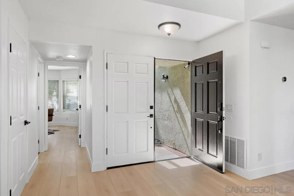 3638 Lorimer Lane Encinitas, CA 92024 - Photo 10 of 72