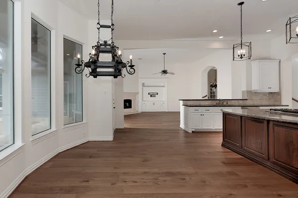 $6,500 | 122 West Lansdowne Circle, The Woodlands, TX 77382
