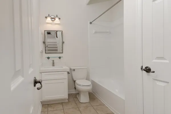 $6,500 | 122 West Lansdowne Circle, The Woodlands, TX 77382