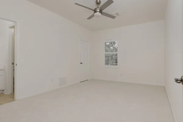 $6,500 | 122 West Lansdowne Circle, The Woodlands, TX 77382