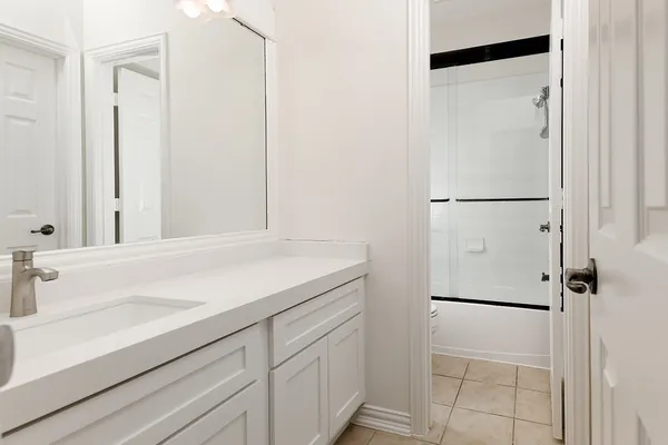 $6,500 | 122 West Lansdowne Circle, The Woodlands, TX 77382